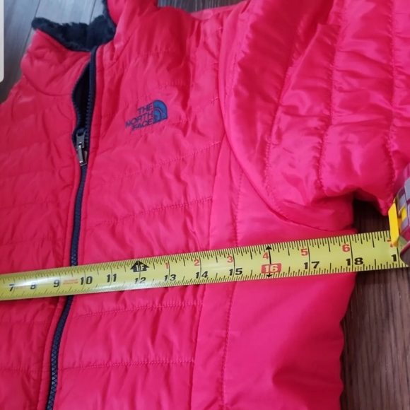 THE NORTH FACE REVERSIBLE PUFFER FUZZY JACKET PINK/BLUE GIRLS SIZE XL - Picture 8 of 12